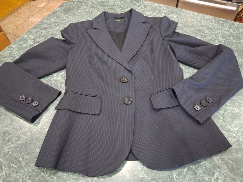 Stile Benetton Women's Blazer Jacket Gray Pinstripe Sz 40 (US 4/6) Career Suit